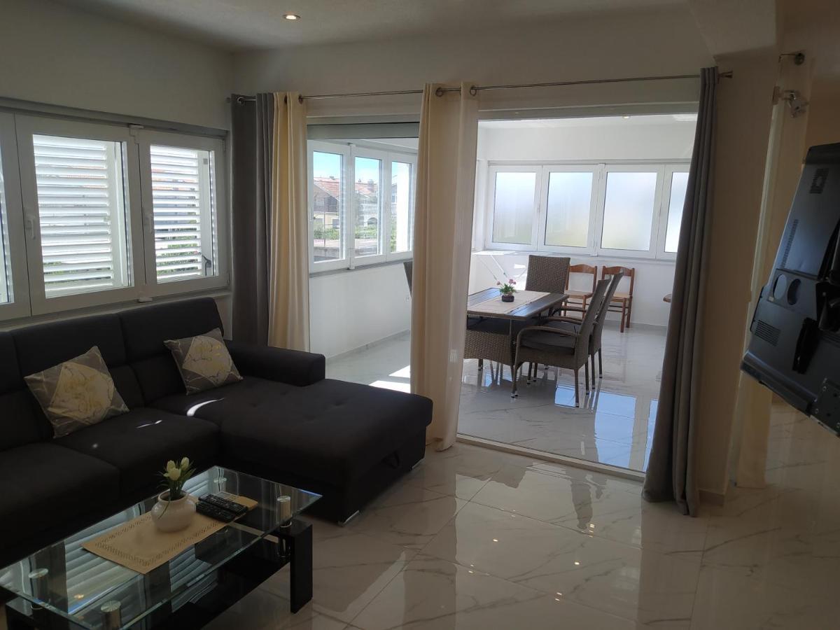 Apartmani Trubi 3 沃迪切 外观 照片