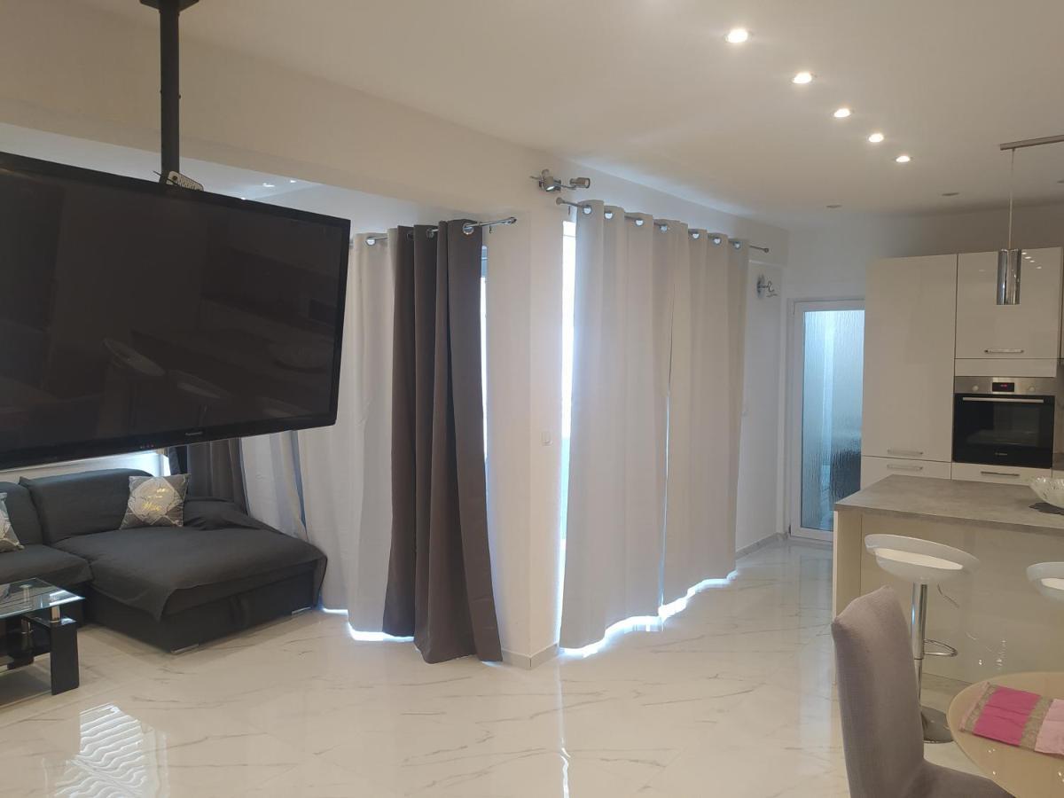 Apartmani Trubi 3 沃迪切 外观 照片