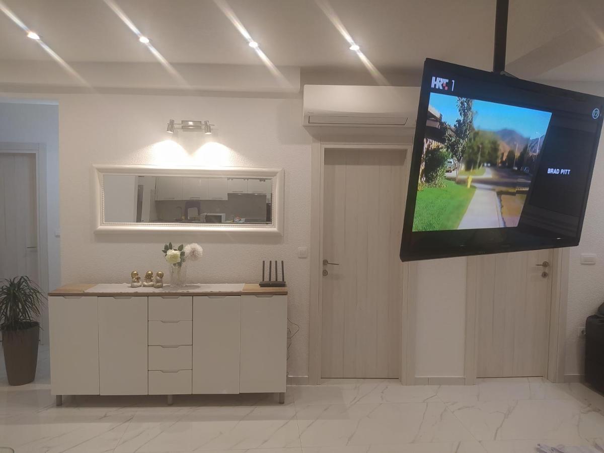 Apartmani Trubi 3 沃迪切 外观 照片